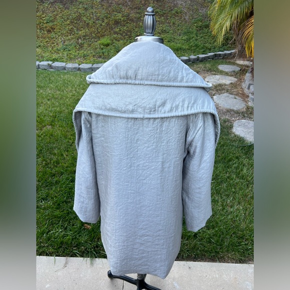 Chico’s Silver Oversized Puffer Jacket - Picture 4 of 8